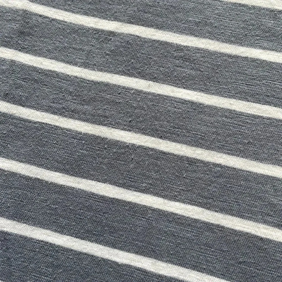 🔥4/$20 Abercrombie &  Fitch Striped T Shirt - Picture 3 of 9